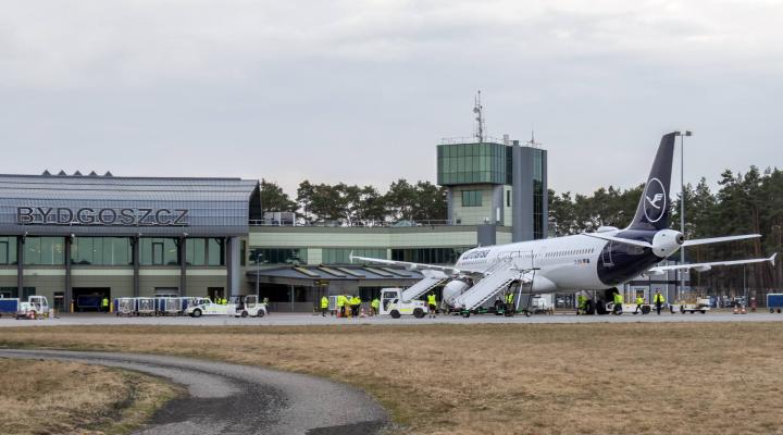Port Lotniczy Bydgoszcz - A321-100 Lufthansy na płycie (fot. Port Lotniczy Bydgoszcz)