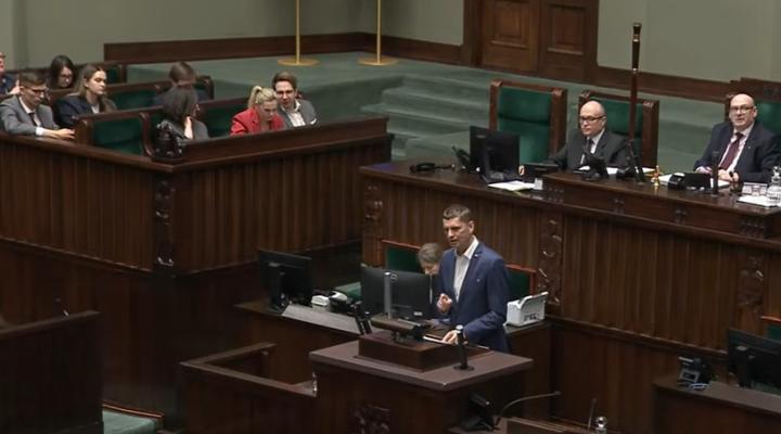 Obrady Sejmu w dniu 28 kwietnia, fot. kadr youtube