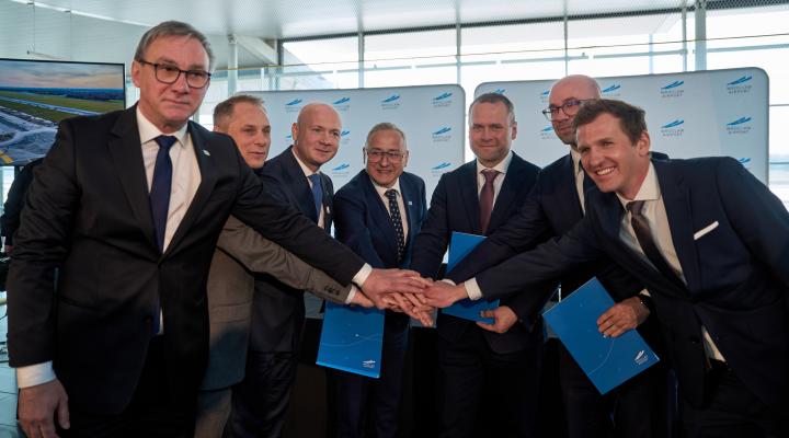 Port Lotniczy Wrocław podpisał umowę na projekt rozbudowy terminalu (fot. Port Lotniczy Wrocław)