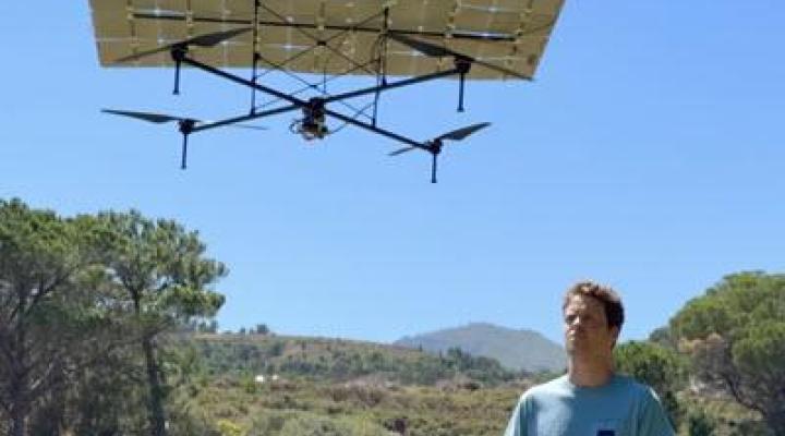 Solar drone zbudowany w warunkach domowych, for. aeronews_net