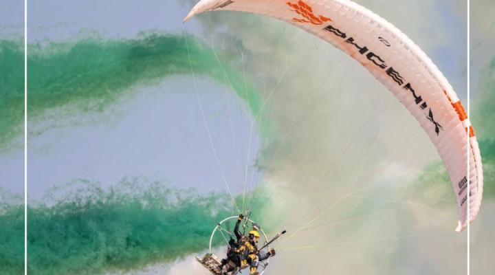 Wojciech Panas i Mariusz Stępień na Air SKY 2026 w Radomiu (fot. Phoenix Paramotor Display Team)