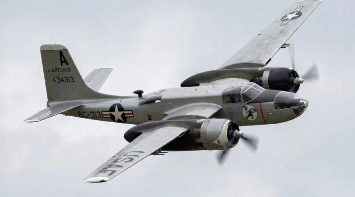A-26C Invader w locie (fot. European Airshows)