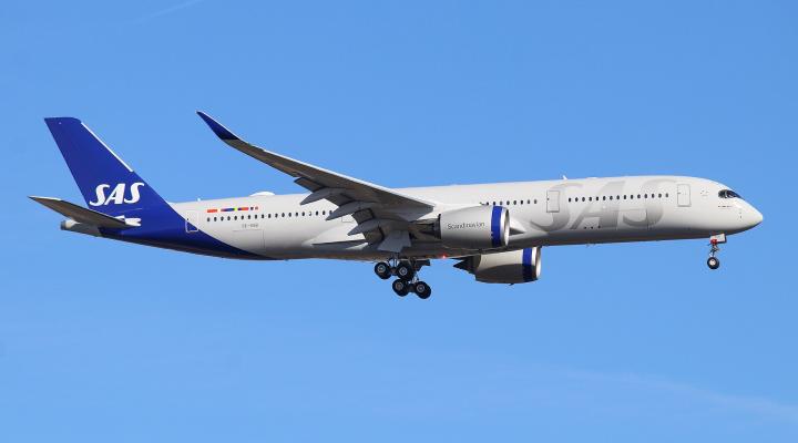 A350-900 linii SAS w locie (fot. Dylan T, CC BY 2.0, Wikimedia Commons)