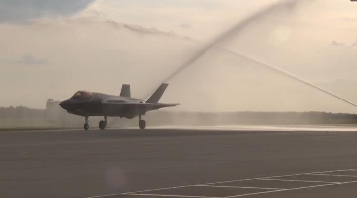 F-35 po lądowaniu w Łasku, fot. tvn24