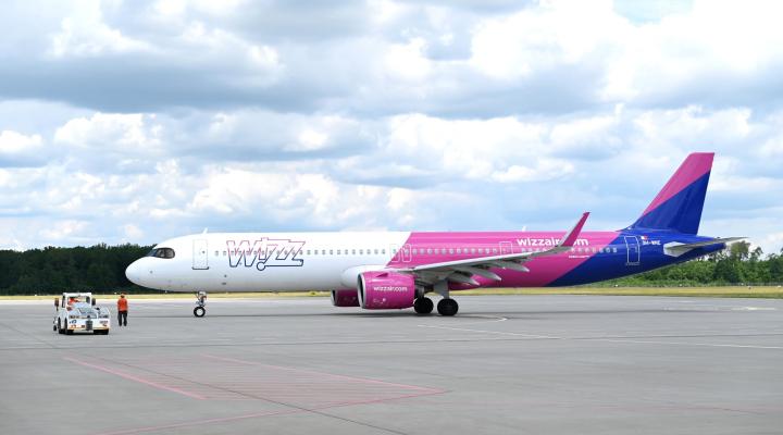A321neo linii Wizz Air na płycie Portu Lotniczego Lublin (fot. Port Lotniczy Lublin)
