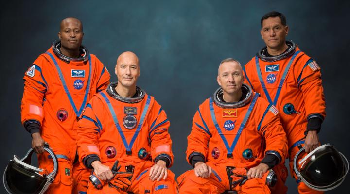 Załoga Artemis III. Od lewej - Andre Douglas, Luca Parmitano, Randy Bresnik, Frank Rubio (fot. NASA, Bill Stafford)