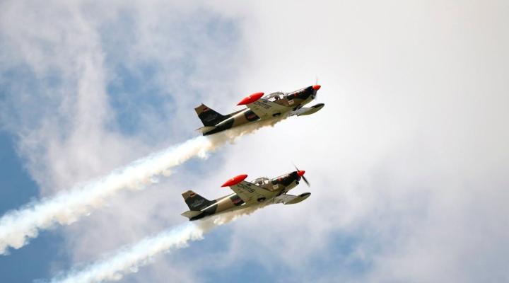 Formation Team Niebergall (fot. Mazury AirShow, Facebook)