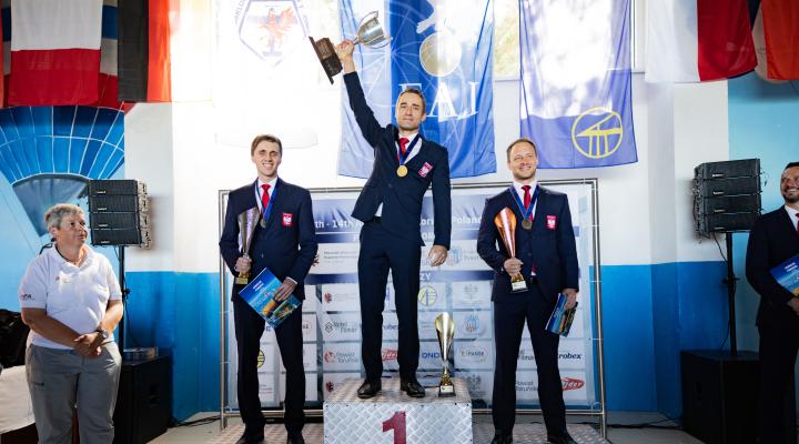 26. Mistrzostwa Świata w Lataniu Precyzyjnym FAI 2026 w Toruniu - podium indywidualne (fot. Agata Dominguez, FAI)