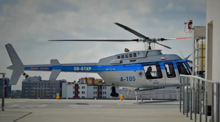 Policyjny śmigłowiec Bell-407GXi podczas operacji z lądowiska przyszpitalnego, fot. bialystokonline