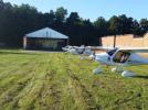 Miejsce na hangarowanie na lądowisku Kołbiel-Skorupy (fot. TadeuszCz)
