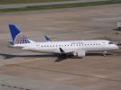 EMB170 należący do linii United Airlines