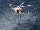 AW 139 EMSAR podczas akcji ratowniczej nad wodą (fot. Leonardo)