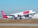 Pierwszy A350 XWB dla TAM Airlines odbywa dziewiczy rejs (fot. Airbus)