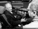Roger Béteille w kokpicie (fot. Airbus)