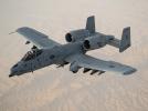 A-10 US Air Force w locie - widok z bliska (fot. US Air Force)
