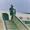 Małgorzata Nowotnik na trapie przy samolocie (fot. Archiwum prywatne)