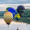 Balony w locie nad wodą (fot. Komisja Balonowa Aeroklubu Polskiego)