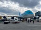 Korean Air - obsługa samolotu na płycie lotniska (fot. Taoyuan Airport)