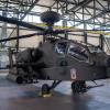 AH-64E Apache w hangarze (fot. Ministerstwo Obrony Narodowej)