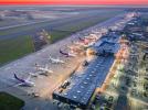 Port Lotniczy Katowice - widok z góry na terminal, samoloty na płycie i wieżę (fot. Piotr Adamczyk)