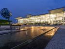 Port Lotniczy Wrocław - terminal nocą (fot. Port Lotniczy Wrocław)