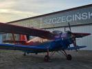 Aeroklub Szczeciński - samolot An-2 przed hangarem (fot. Aeroklub Szczeciński)