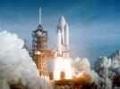 Start Columbii w misji STS-1 (fot. NASA, Domena publiczna, Wikimedia Commons)