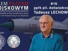 Ppłk pil. doświadczalny Tadeusz Lechowicz - MiG-21 w tle (fot. Muzeum Sił Powietrznych)