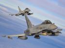 Włoskie Eurofightery w locie (fot. Alessio Libera, Aeronautica Militare)