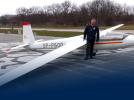 Marek Siuta opowiada o szybowcu SWIFT S-1 (fot. Muzeum Lotnictwa Polskiego)