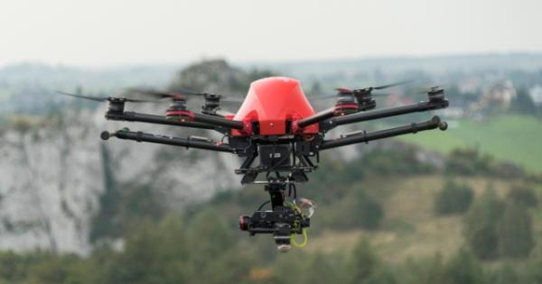 "Dronowa" decyzja Prezesa ULC dla sektora publicznego w sprawie STS-01/02. W sumie to dobrze, ale...