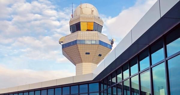 O co chodzi w sprawie Pfizera, PAŻP i zajęcia środków przez Eurocontrol?